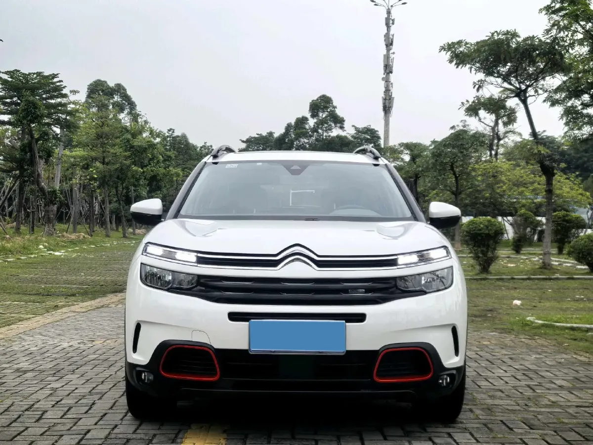 2017 Citroen C5 Aircross 1.8T 204HP L4 6AT,autocango,china used car exporter,china ev exporter,chinese used car exporter,chinese used ev exporter