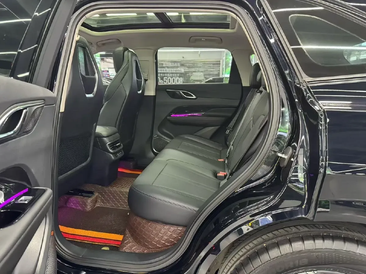 2023 HongQi HS3 1.5T 169HP L4 7DCT,autocango,china used car exporter,china ev exporter,chinese used car exporter,chinese used ev exporter