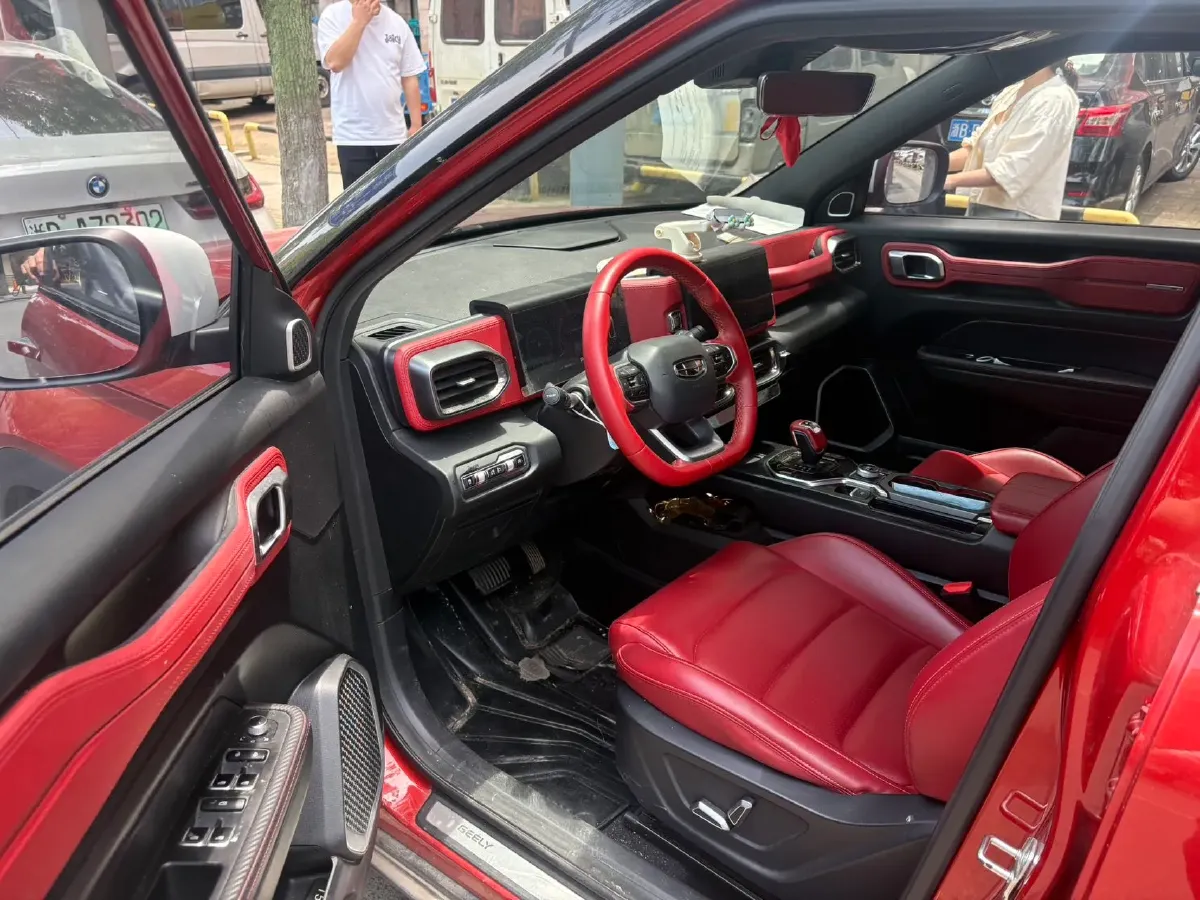 2021 Geely ICON 1.5T 177HP L3 7DCT,autocango,china used car exporter,china ev exporter,chinese used car exporter,chinese used ev exporter