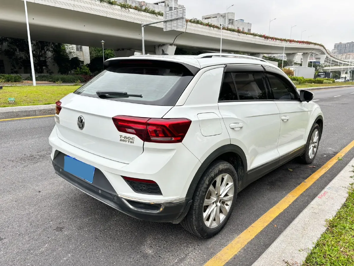 2018 Mitsubishi Eclipse Cross 1.5T 170HP L4 CVT,autocango,china used car exporter,china ev exporter,chinese used car exporter,chinese used ev exporter