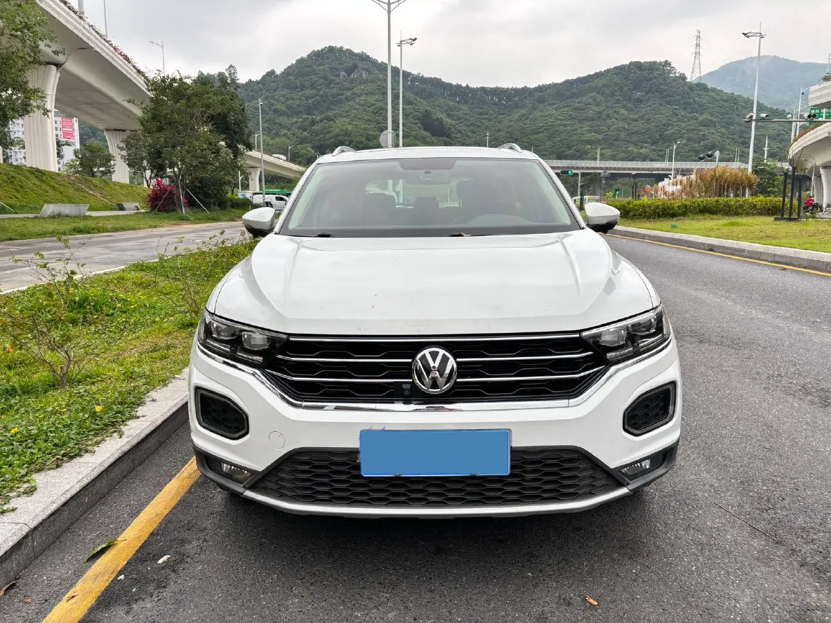 2018 Mitsubishi Eclipse Cross 1.5T 170HP L4 CVT,autocango,china used car exporter,china ev exporter,chinese used car exporter,chinese used ev exporter