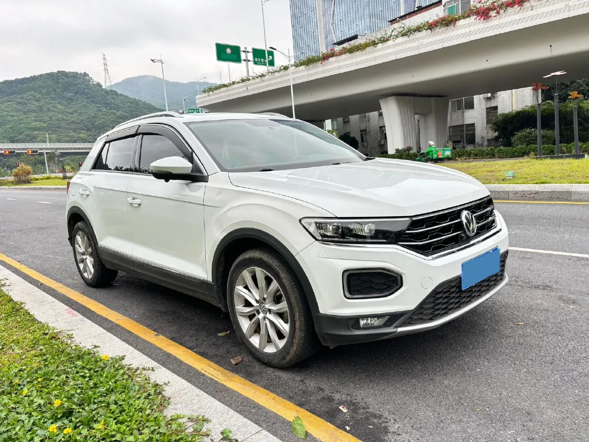 2018 Mitsubishi Eclipse Cross 1.5T 170HP L4 CVT,autocango,china used car exporter,china ev exporter,chinese used car exporter,chinese used ev exporter