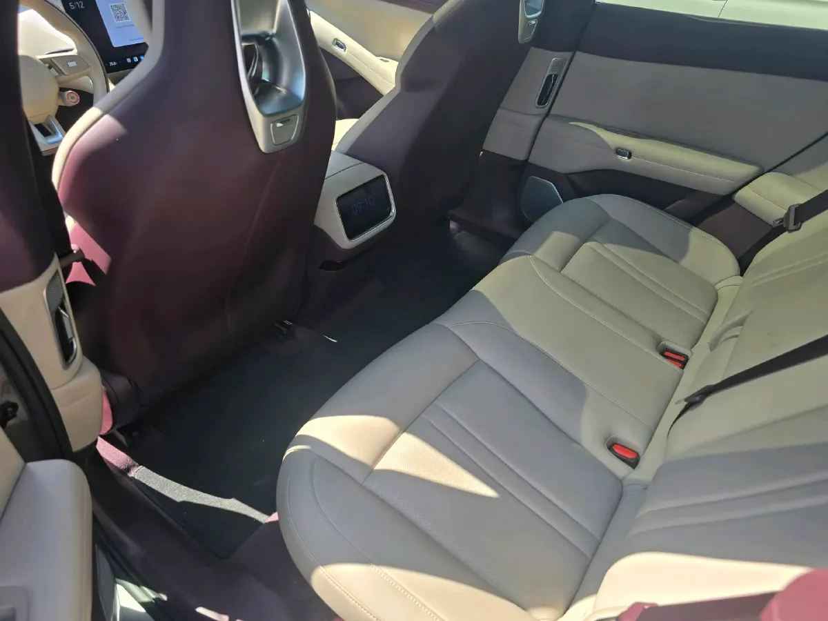 2025 MI YU7 BEV 96.3KWH,autocango,china used car exporter,china ev exporter,chinese used car exporter,chinese used ev exporter