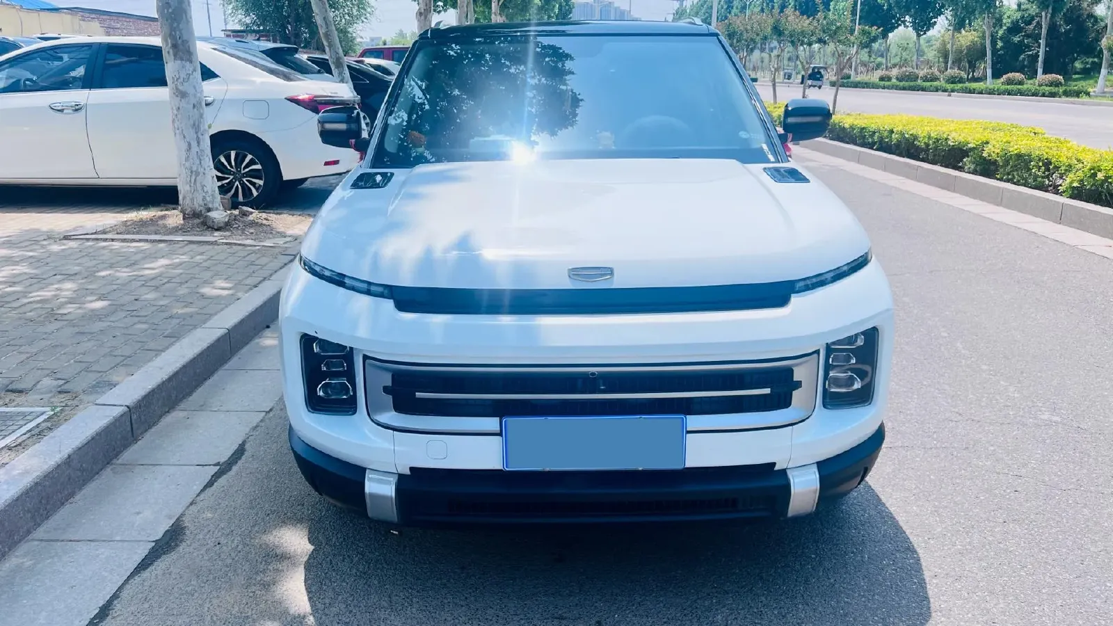 2023 Geely ICON 1.5T 181HP L4 7DCT,autocango,china used car exporter,china ev exporter,chinese used car exporter,chinese used ev exporter