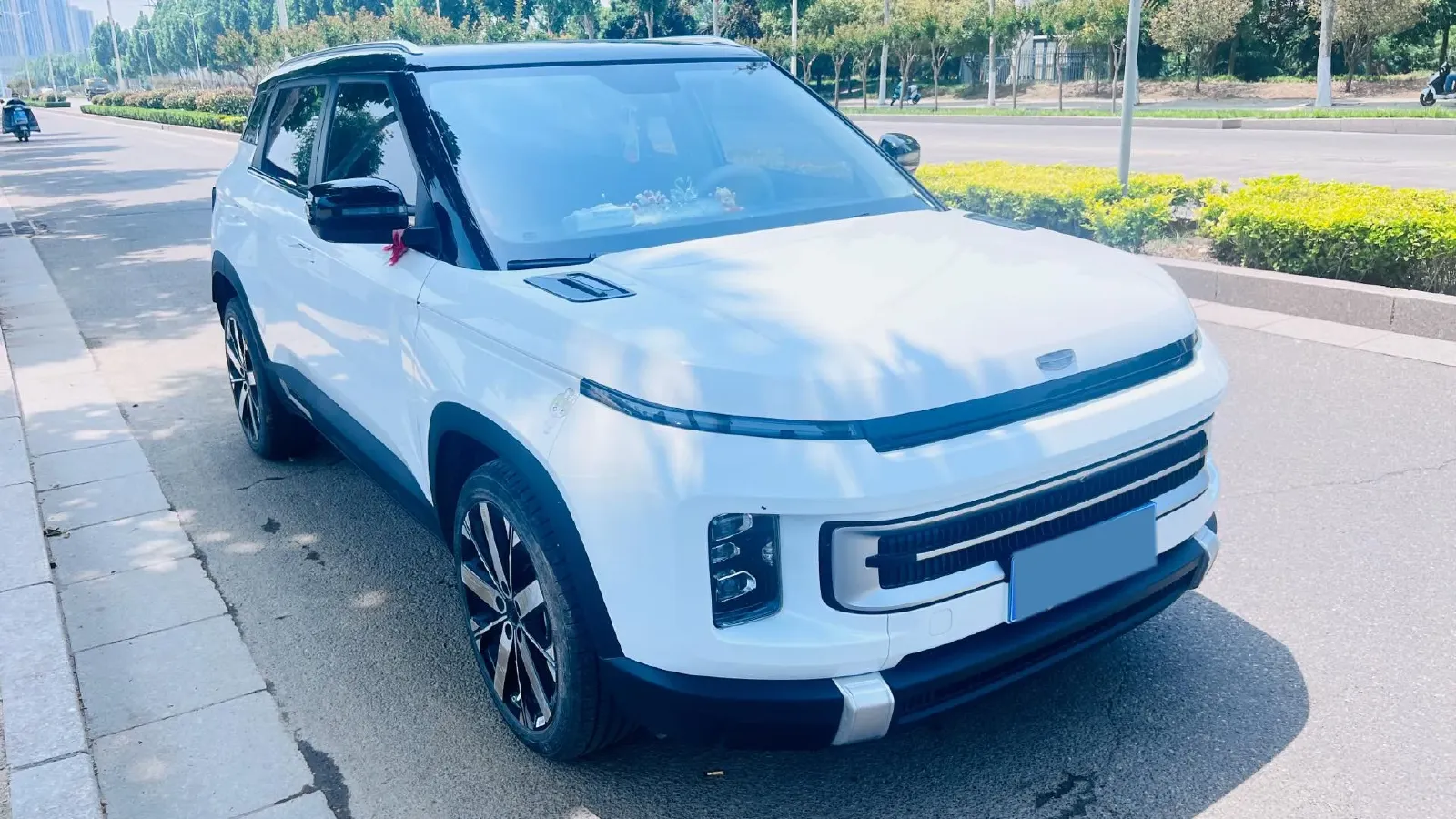 2023 Geely ICON 1.5T 181HP L4 7DCT,autocango,china used car exporter,china ev exporter,chinese used car exporter,chinese used ev exporter