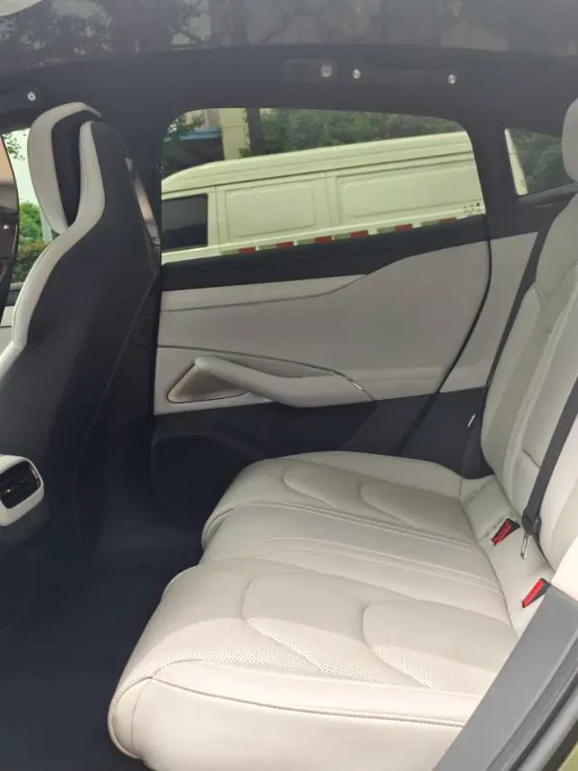 2024 MI SU7 BEV 101KWH,autocango,china used car exporter,china ev exporter,chinese used car exporter,chinese used ev exporter