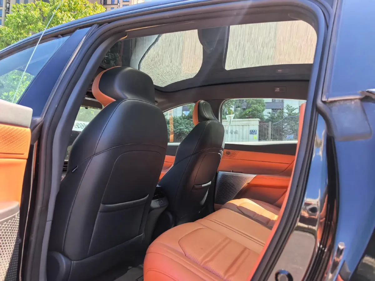 2024 DongFeng eπ eπ007 REEV 105HP REEV 28.4KWH,autocango,china used car exporter,china ev exporter,chinese used car exporter,chinese used ev exporter
