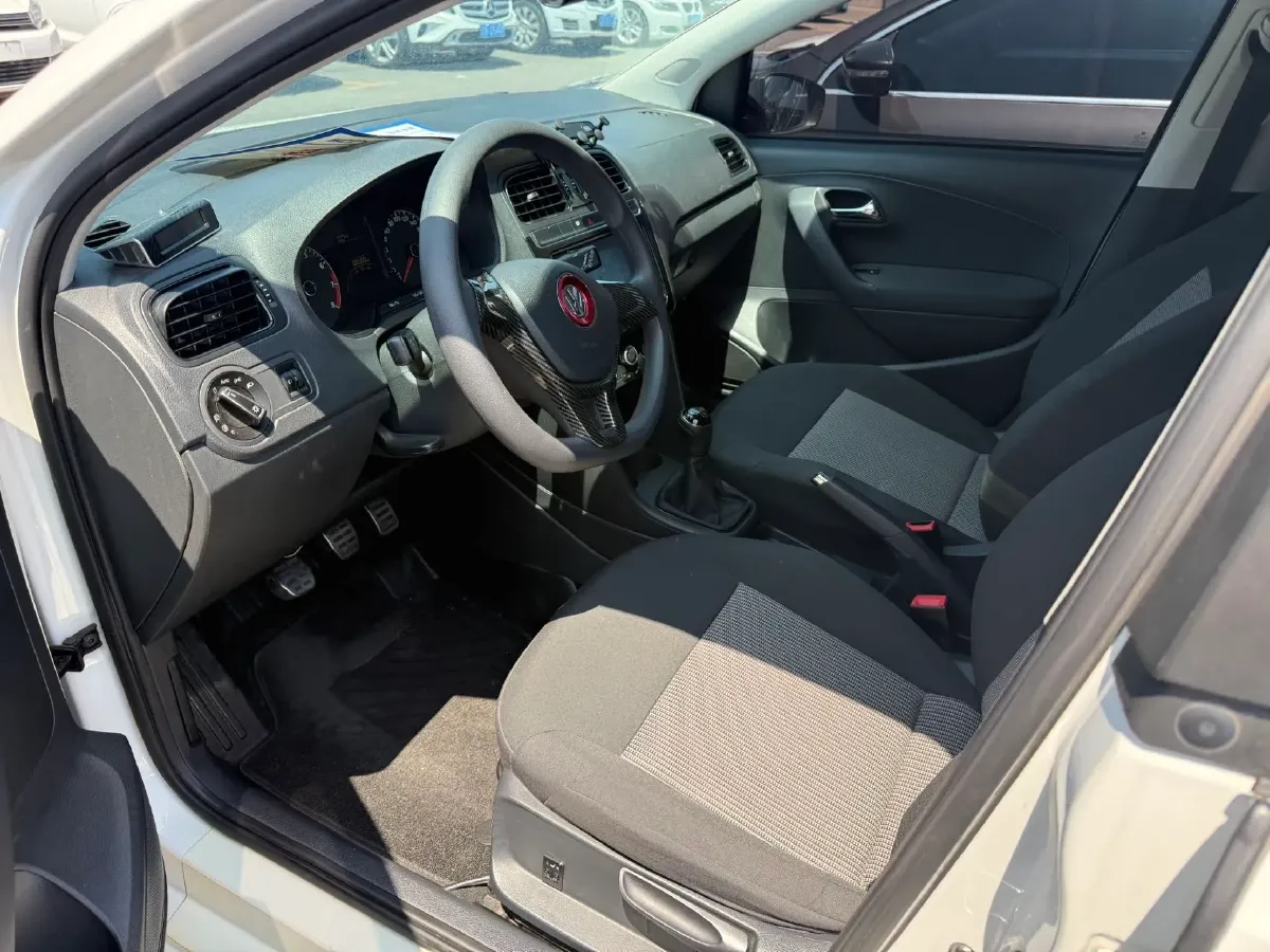 2014 Chery Tiggo 3 1.6L 126HP L4 5MT,autocango,china used car exporter,china ev exporter,chinese used car exporter,chinese used ev exporter