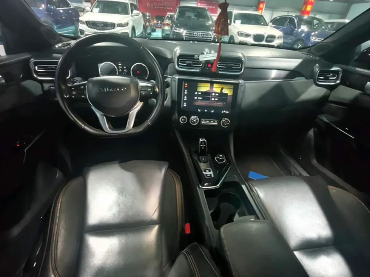 2019 Qoros 5 1.6T 197HP L4 7DCT,autocango,china used car exporter,china ev exporter,chinese used car exporter,chinese used ev exporter