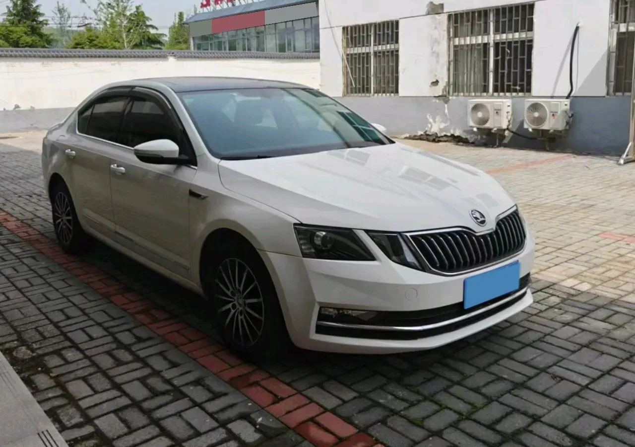 2019 Skoda Octavia 1.5L 116HP L4 6AT,autocango,china used car exporter,china ev exporter,chinese used car exporter,chinese used ev exporter