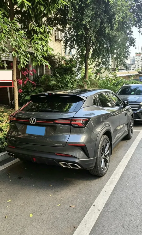 2021 ChangAn UNI-T 1.5T 180HP L4 7DCT,autocango,china used car exporter,china ev exporter,chinese used car exporter,chinese used ev exporter