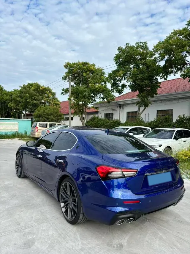 2022 Maserati Ghibli 3.0T 350HP V6 8AT,autocango,china used car exporter,china ev exporter,chinese used car exporter,chinese used ev exporter