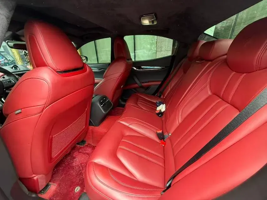 2022 Maserati Ghibli 3.0T 350HP V6 8AT,autocango,china used car exporter,china ev exporter,chinese used car exporter,chinese used ev exporter