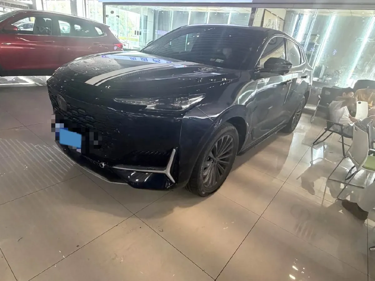 2021 ChangAn UNI-K 2.0T 233HP L4 8AT,autocango,china used car exporter,china ev exporter,chinese used car exporter,chinese used ev exporter