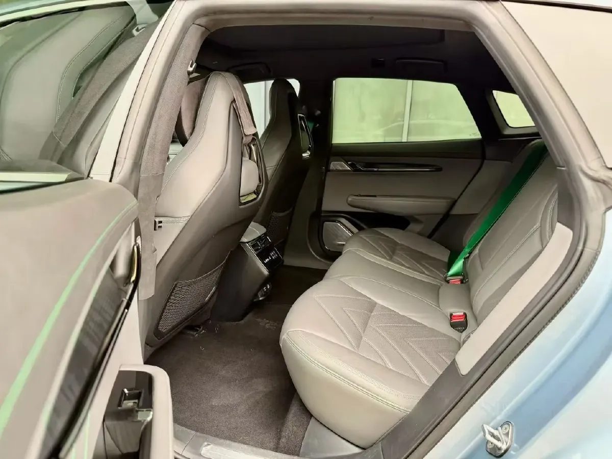 2022 Zeekr 001 BEV 100KWH,autocango,china used car exporter,china ev exporter,chinese used car exporter,chinese used ev exporter