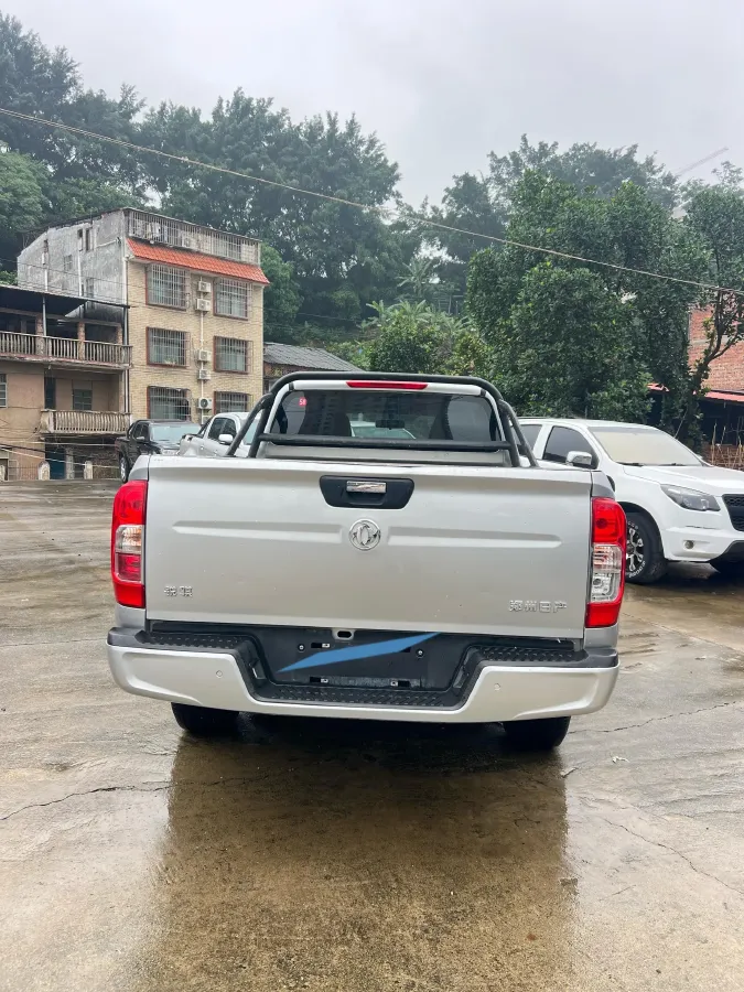 2015 Dongfeng DongFeng Pickup 2.4T 82HP L4 5MT,autocango,china used car exporter,china ev exporter,chinese used car exporter,chinese used ev exporter