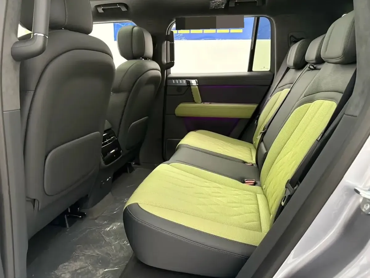 2025 Jetour Zongheng G700 2.0T 211HP L4 2DHT PHEV,autocango,china used car exporter,china ev exporter,chinese used car exporter,chinese used ev exporter