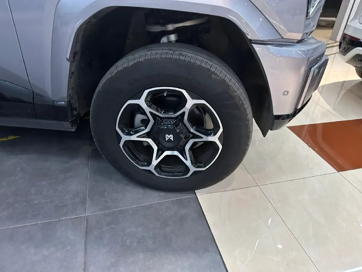 2025 Jetour Zongheng G700 2.0T 211HP L4 2DHT PHEV,autocango,china used car exporter,china ev exporter,chinese used car exporter,chinese used ev exporter