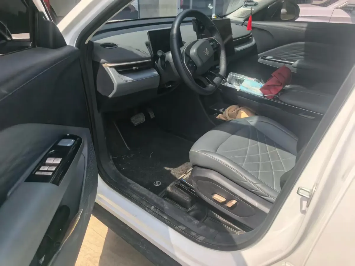 2025 ARCFOX T1 BEV,autocango,china used car exporter,china ev exporter,chinese used car exporter,chinese used ev exporter