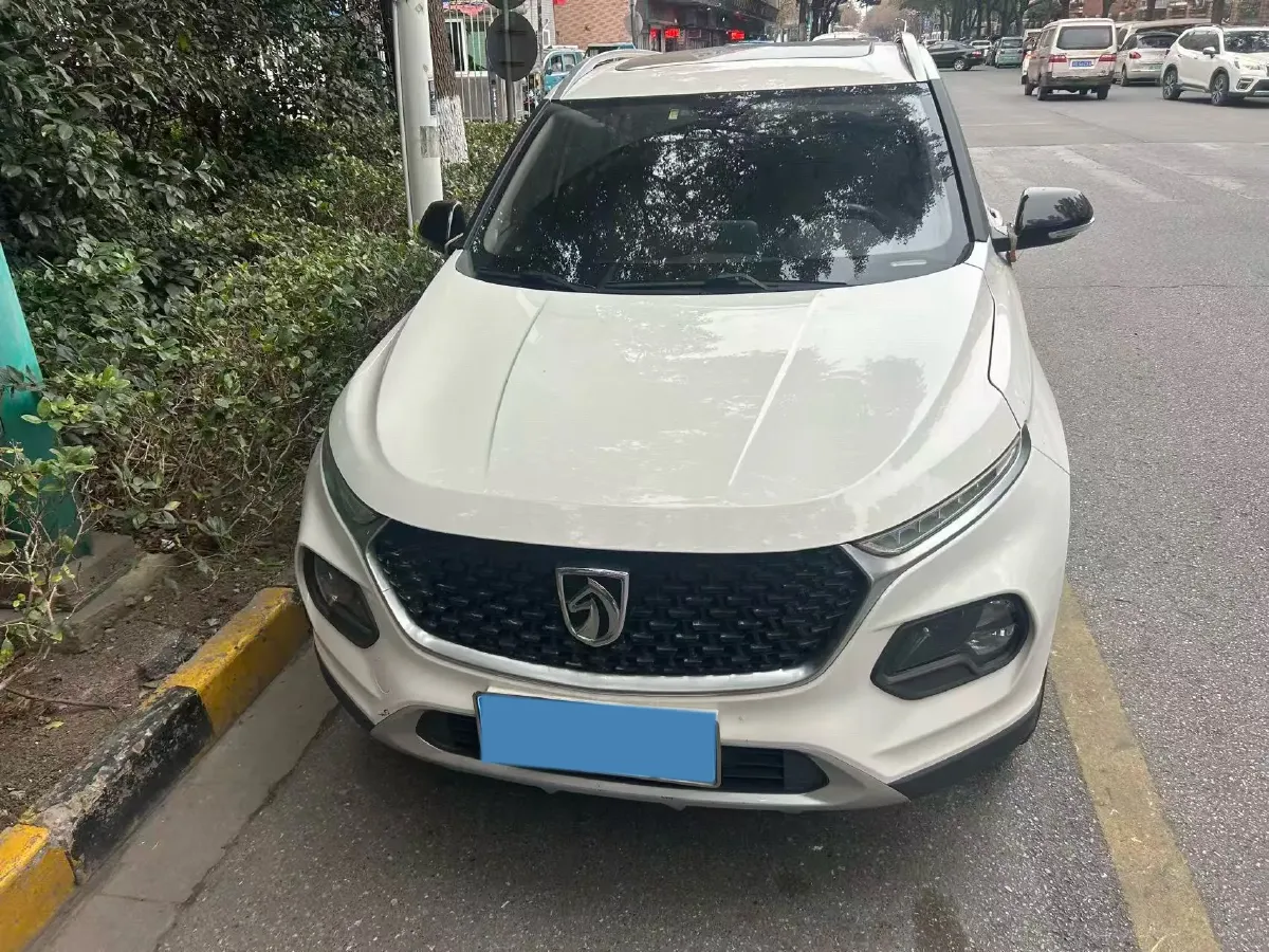 2017 BaoJun 510 1.5L 112HP L4 6MT,autocango,china used car exporter,china ev exporter,chinese used car exporter,chinese used ev exporter