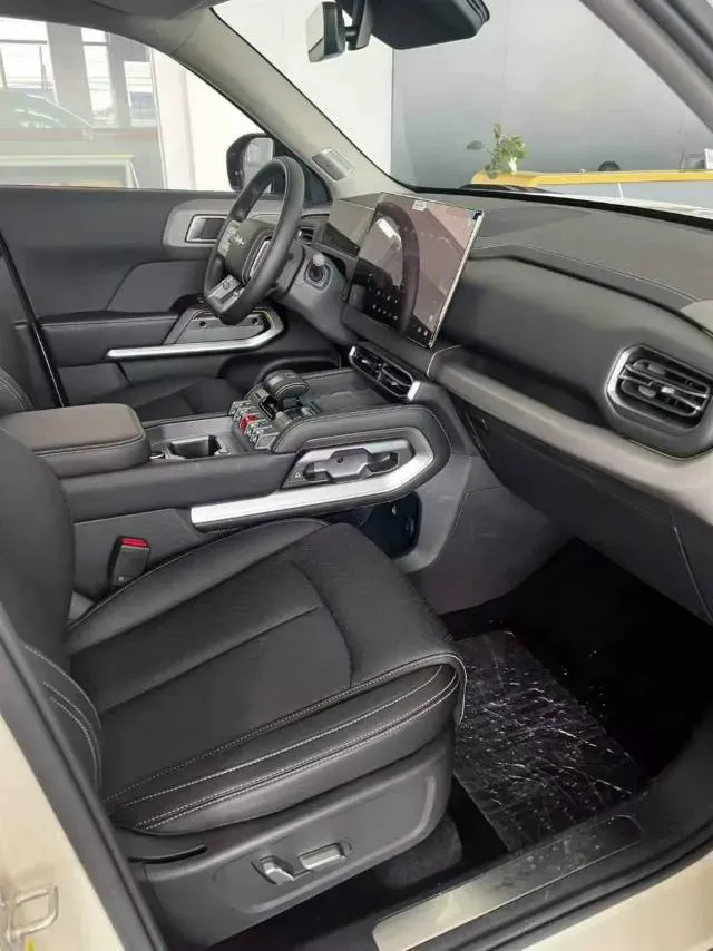 2025 FangChengBao Tai 3 BEV,autocango,china used car exporter,china ev exporter,chinese used car exporter,chinese used ev exporter