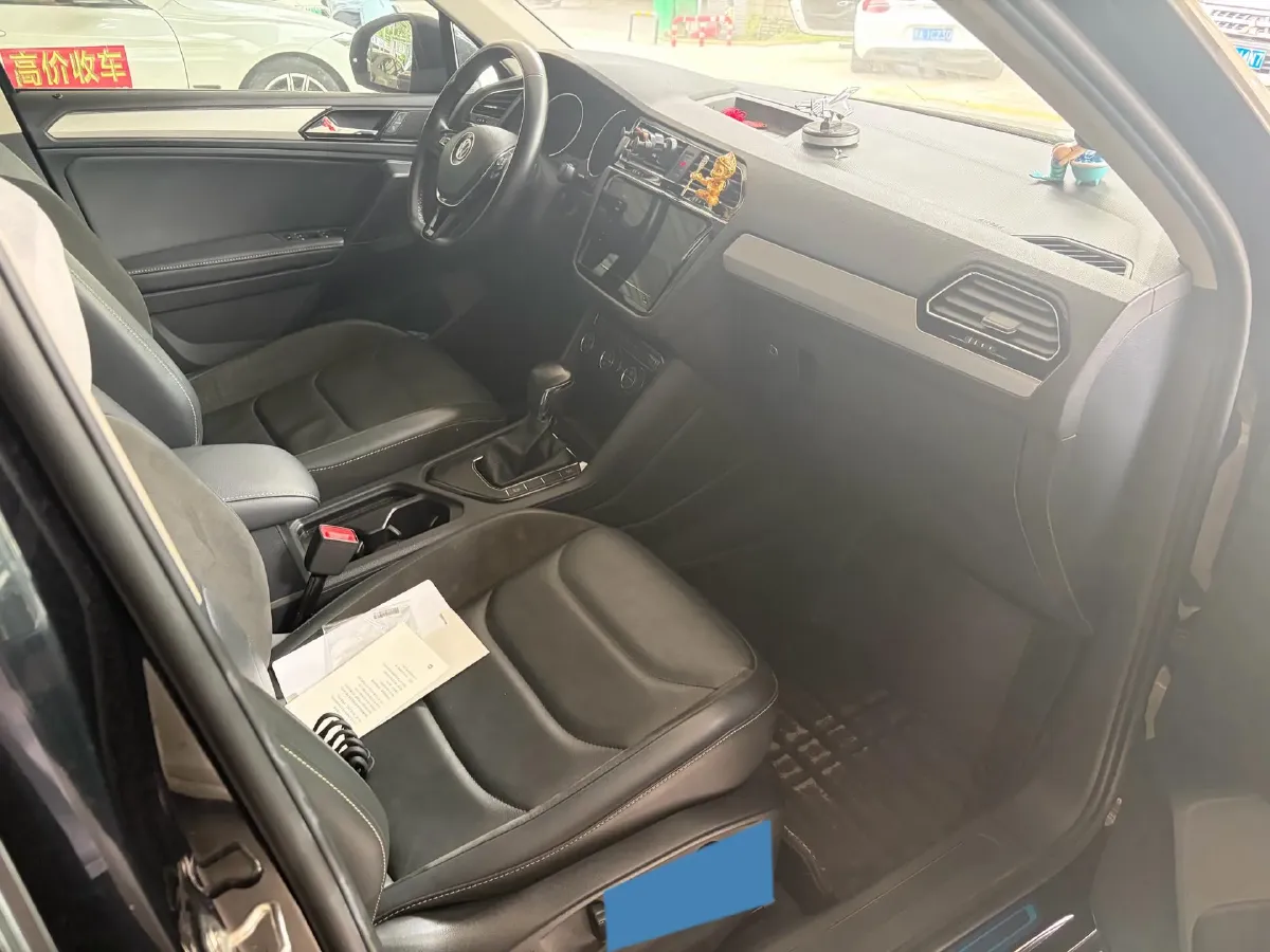 2019 Volkswagen CC 2.0T 186HP L4 7DCT,autocango,china used car exporter,china ev exporter,chinese used car exporter,chinese used ev exporter
