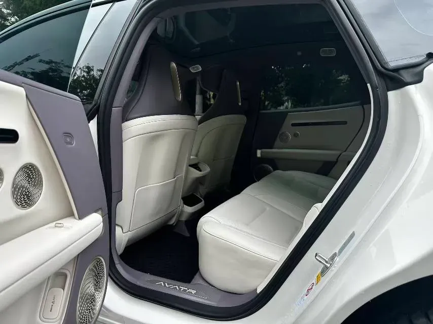 2025 Avatr 06 BEV,autocango,china used car exporter,china ev exporter,chinese used car exporter,chinese used ev exporter