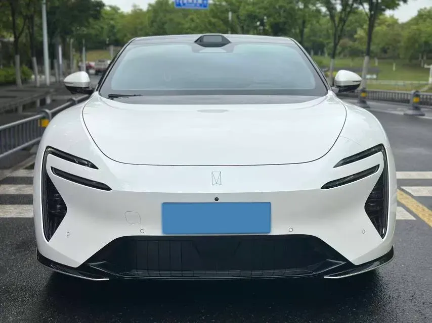 2025 Avatr 06 BEV,autocango,china used car exporter,china ev exporter,chinese used car exporter,chinese used ev exporter