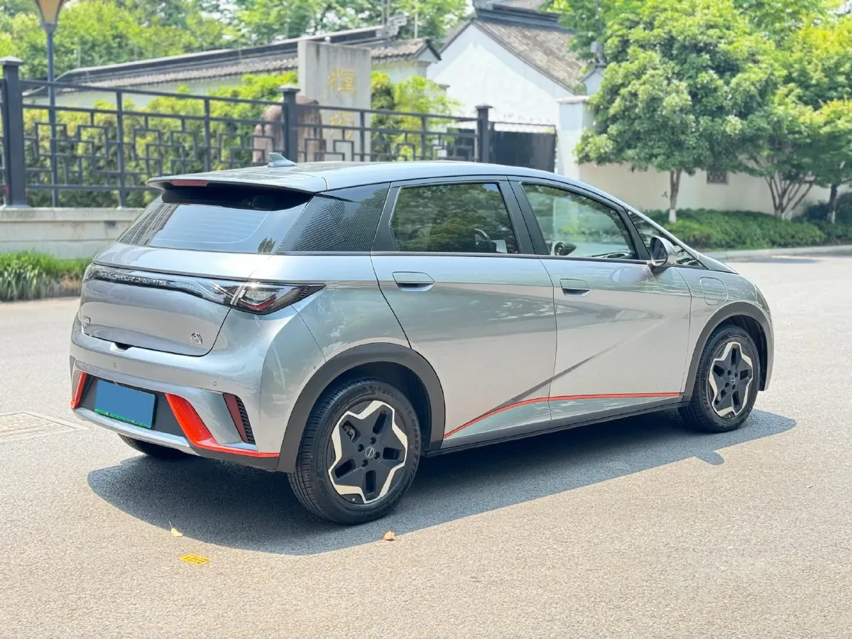 2021 Ford Escort 1.5L 122HP L3 6AT,autocango,china used car exporter,china ev exporter,chinese used car exporter,chinese used ev exporter