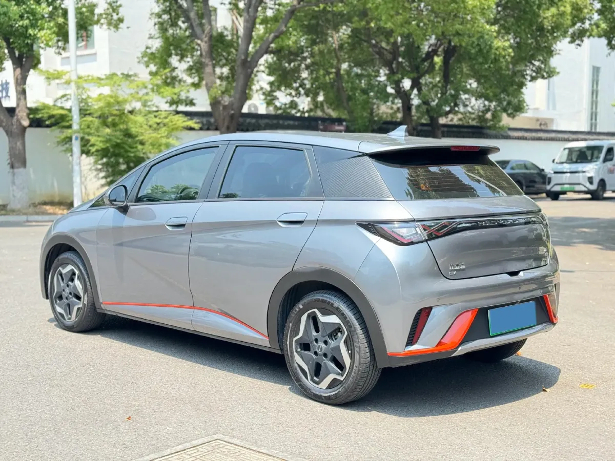 2021 Ford Escort 1.5L 122HP L3 6AT,autocango,china used car exporter,china ev exporter,chinese used car exporter,chinese used ev exporter