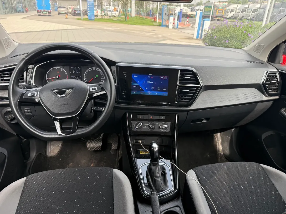 2022 Jetta VS5 1.4T 150HP L4 6AT,autocango,china used car exporter,china ev exporter,chinese used car exporter,chinese used ev exporter