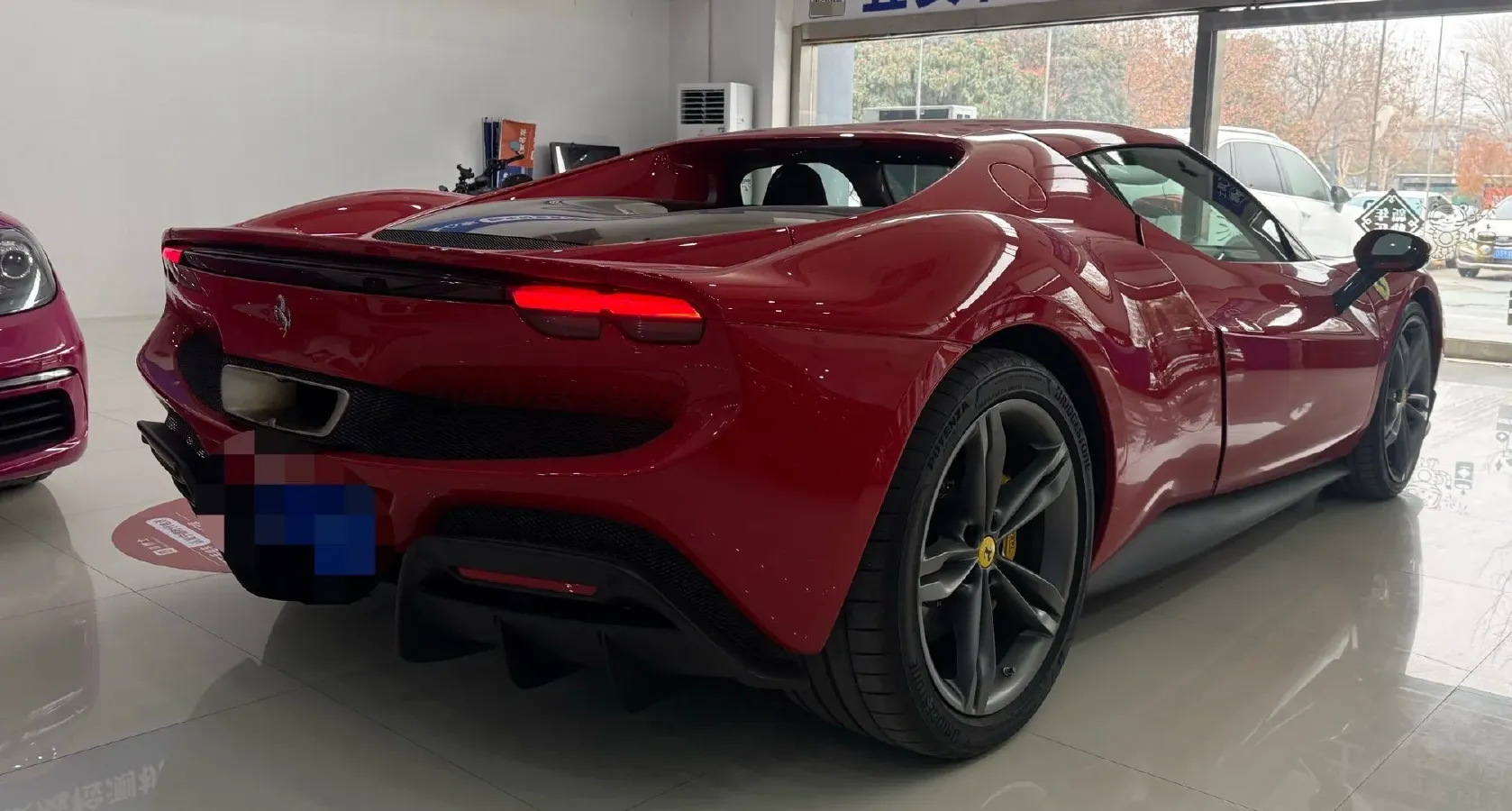 2021 Ferrari 296 3.0T 663HP V6 8DCT PHEV 7.45KWH,autocango,china used car exporter,china ev exporter,chinese used car exporter,chinese used ev exporter
