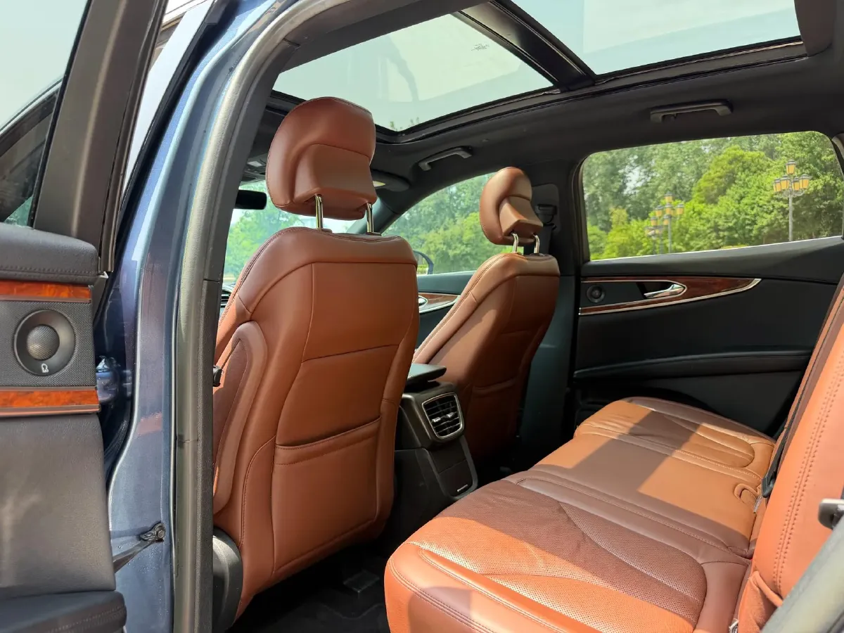 2019 Lincoln Nautilus 2.0T 235HP L4 8AT,autocango,china used car exporter,china ev exporter,chinese used car exporter,chinese used ev exporter