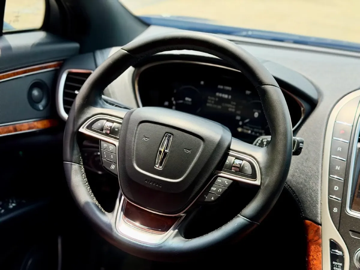 2019 Lincoln Nautilus 2.0T 235HP L4 8AT,autocango,china used car exporter,china ev exporter,chinese used car exporter,chinese used ev exporter