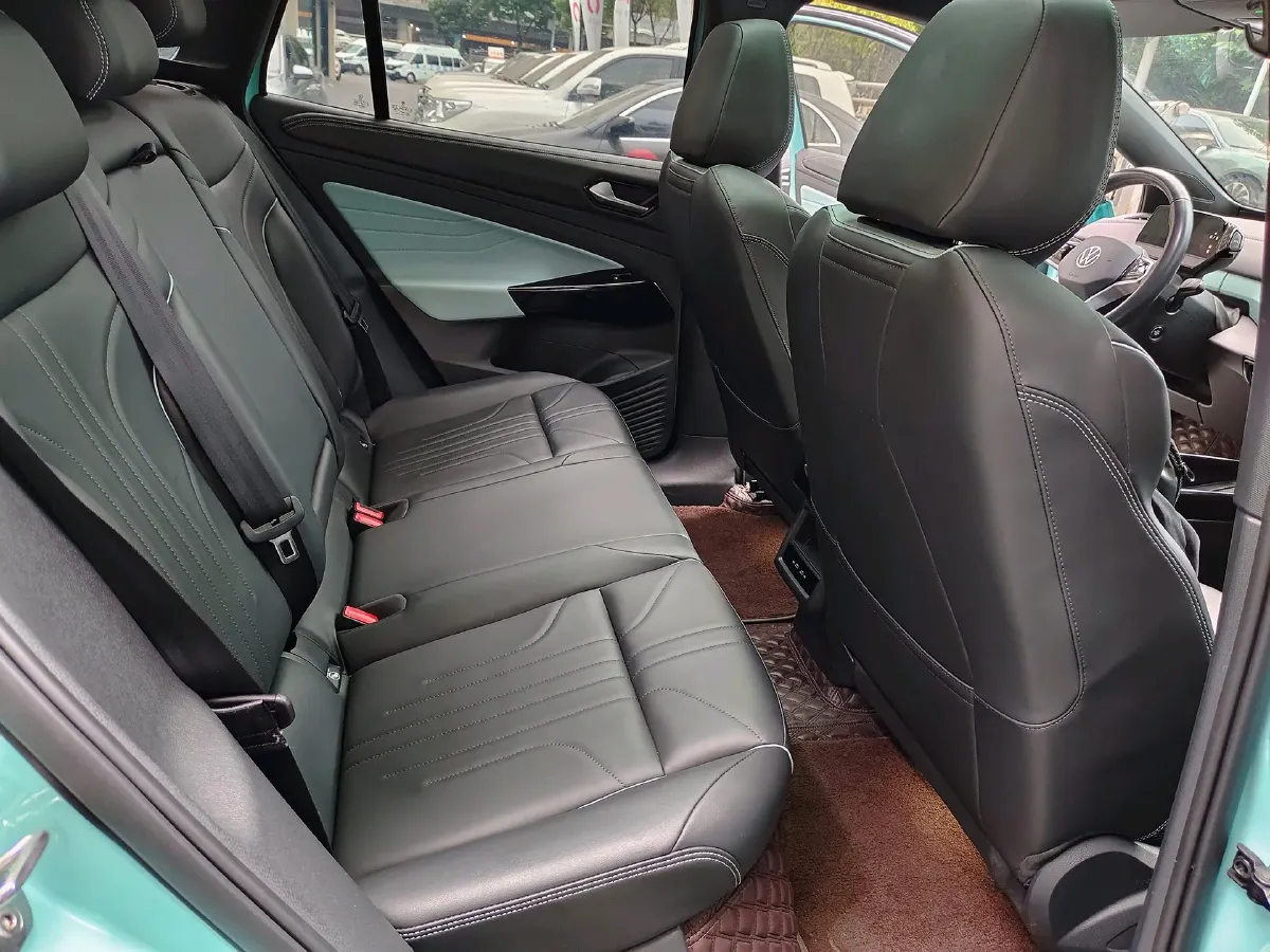 2023 Buick GL8 2.0T 237HP L4 9AT,autocango,china used car exporter,china ev exporter,chinese used car exporter,chinese used ev exporter