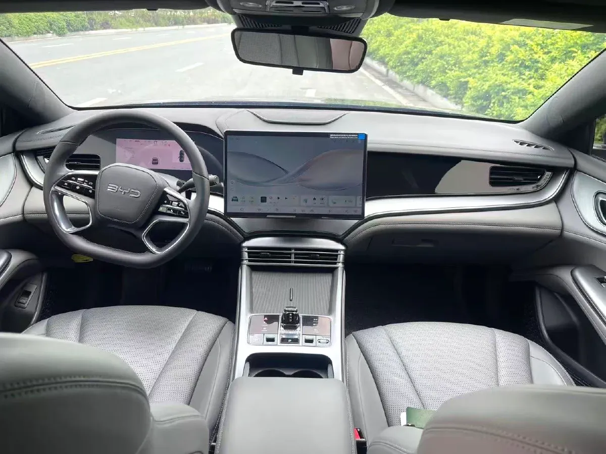2025 BYD Seal07 DM-i 1.5L 101HP L4 E-CVT PHEV 17.6KWH,autocango,china used car exporter,china ev exporter,chinese used car exporter,chinese used ev exporter