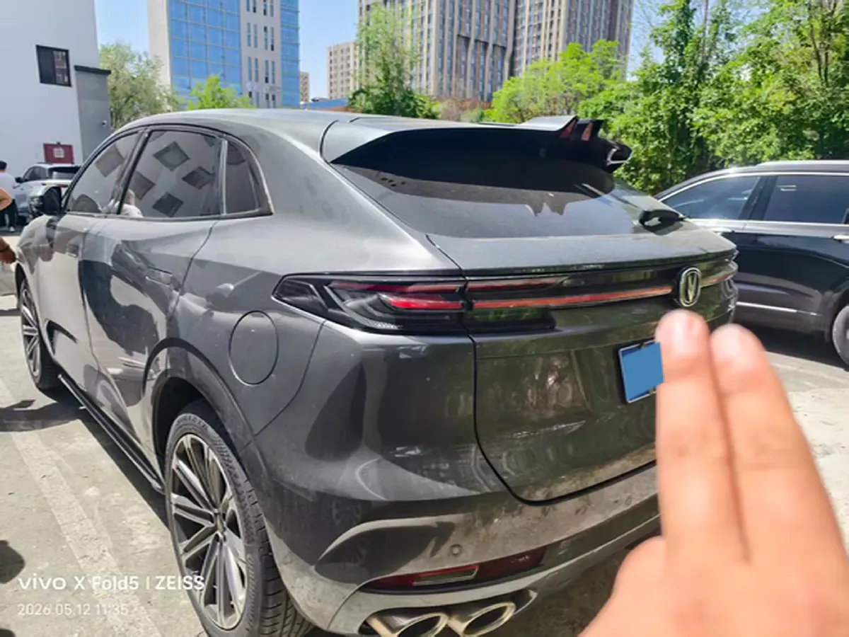 2021 ChangAn UNI-K 2.0T 233HP L4 8AT,autocango,china used car exporter,china ev exporter,chinese used car exporter,chinese used ev exporter