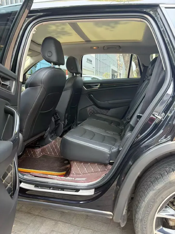 2021 Skoda Kodiak 2.0T 186HP L4 7DCT,autocango,china used car exporter,china ev exporter,chinese used car exporter,chinese used ev exporter