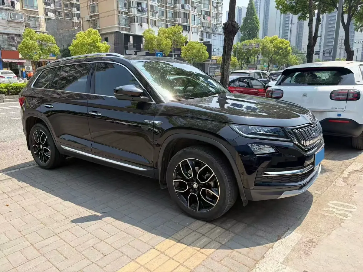 2021 Skoda Kodiak 2.0T 186HP L4 7DCT,autocango,china used car exporter,china ev exporter,chinese used car exporter,chinese used ev exporter