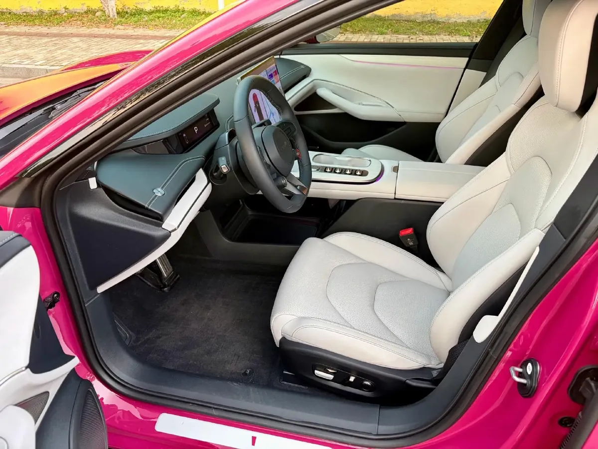 2024 MI SU7 BEV 101KWH,autocango,china used car exporter,china ev exporter,chinese used car exporter,chinese used ev exporter