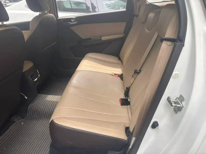 2017 Karry K50 1.5L 109HP L4 5MT,autocango,china used car exporter,china ev exporter,chinese used car exporter,chinese used ev exporter