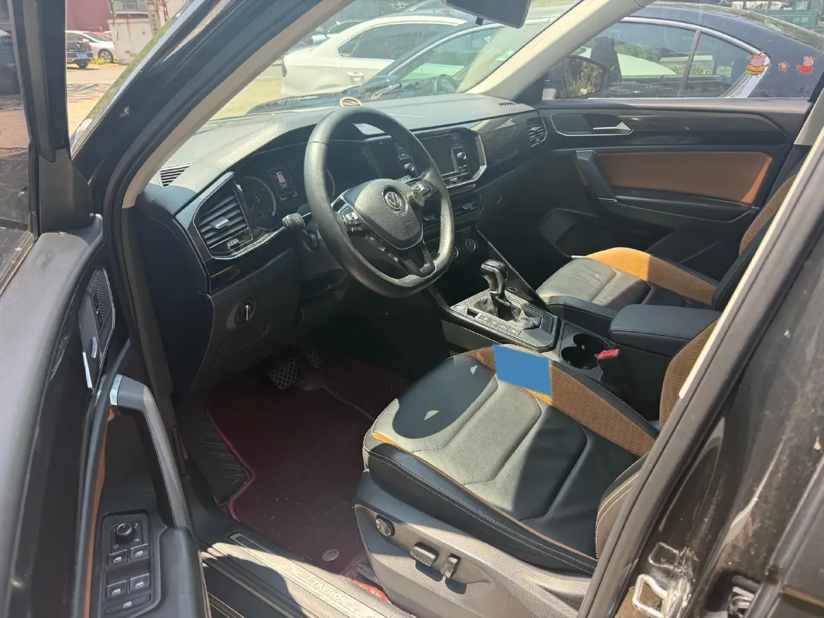 2019 Jeep Cherokee 2.0T 234HP L4 9AT,autocango,china used car exporter,china ev exporter,chinese used car exporter,chinese used ev exporter