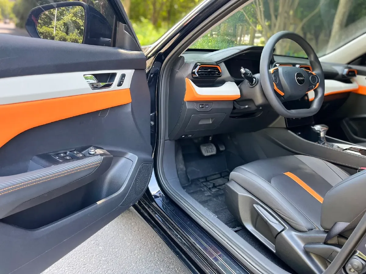 2023 DongFeng Aeolus YiXuan 1.5L 125HP L4 6DCT,autocango,china used car exporter,china ev exporter,chinese used car exporter,chinese used ev exporter