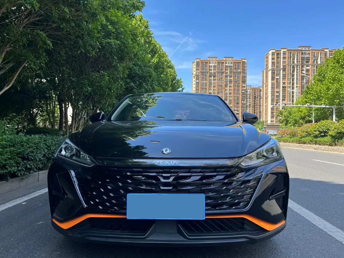 2023 DongFeng Aeolus YiXuan 1.5L 125HP L4 6DCT,autocango,china used car exporter,china ev exporter,chinese used car exporter,chinese used ev exporter