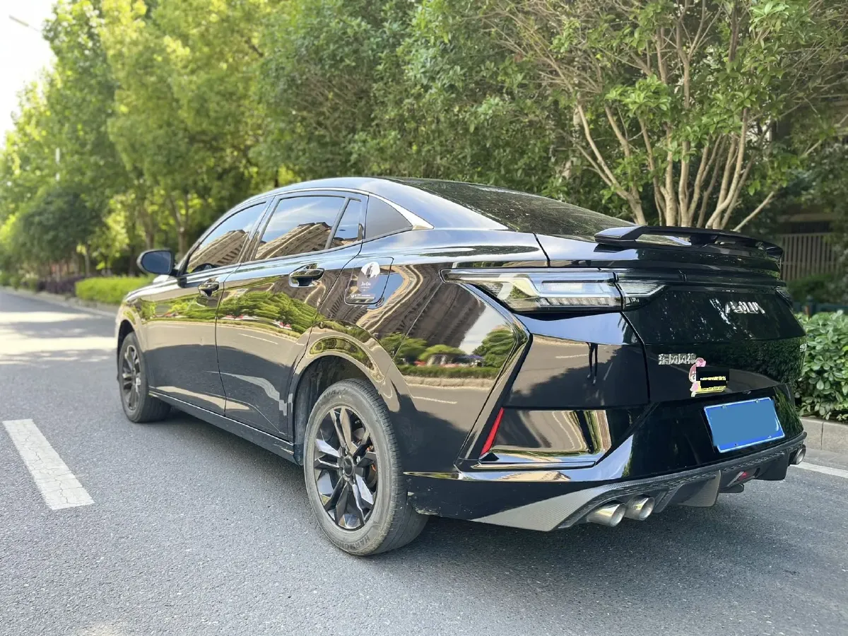 2023 DongFeng Aeolus YiXuan 1.5L 125HP L4 6DCT,autocango,china used car exporter,china ev exporter,chinese used car exporter,chinese used ev exporter