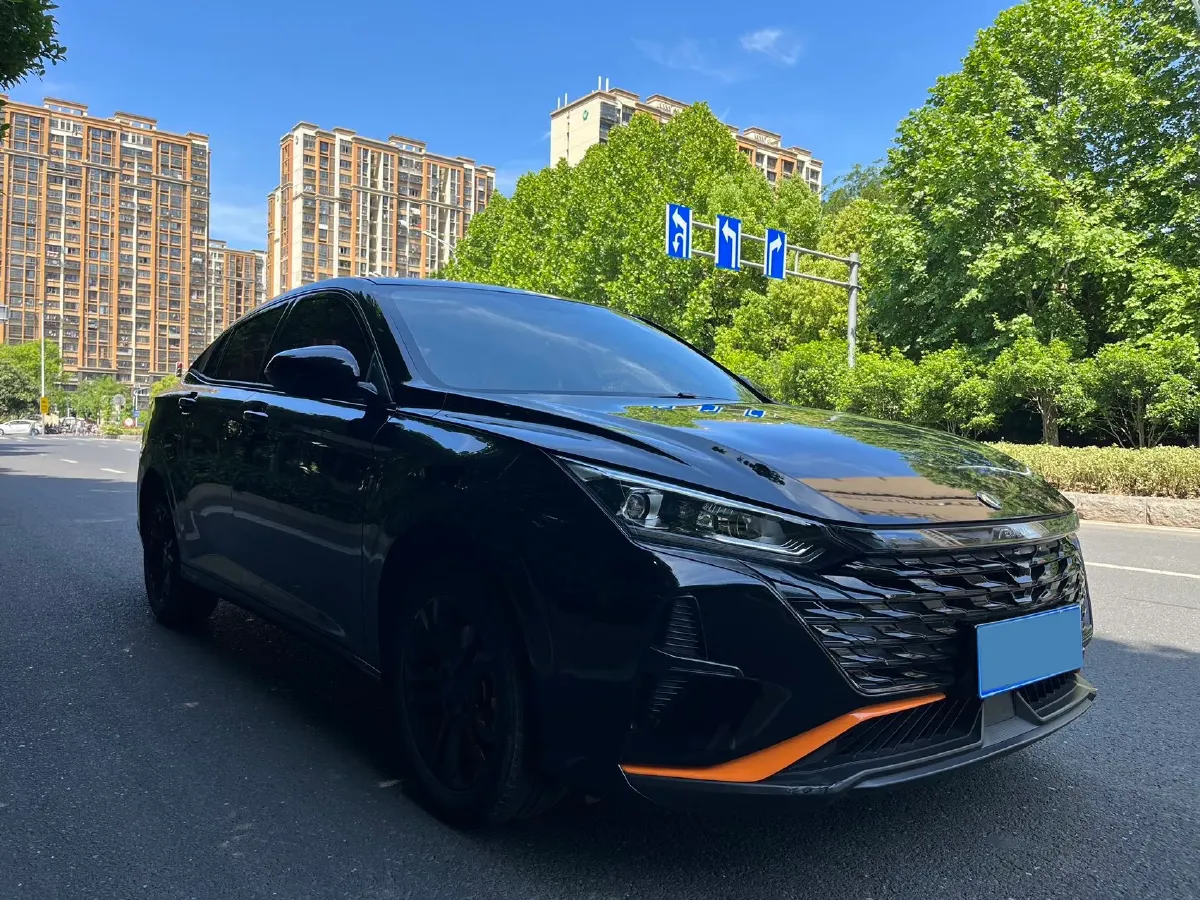 2023 DongFeng Aeolus YiXuan 1.5L 125HP L4 6DCT,autocango,china used car exporter,china ev exporter,chinese used car exporter,chinese used ev exporter