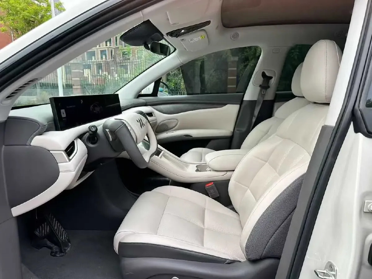 2025 IM LS6 BEV 75KWH,autocango,china used car exporter,china ev exporter,chinese used car exporter,chinese used ev exporter