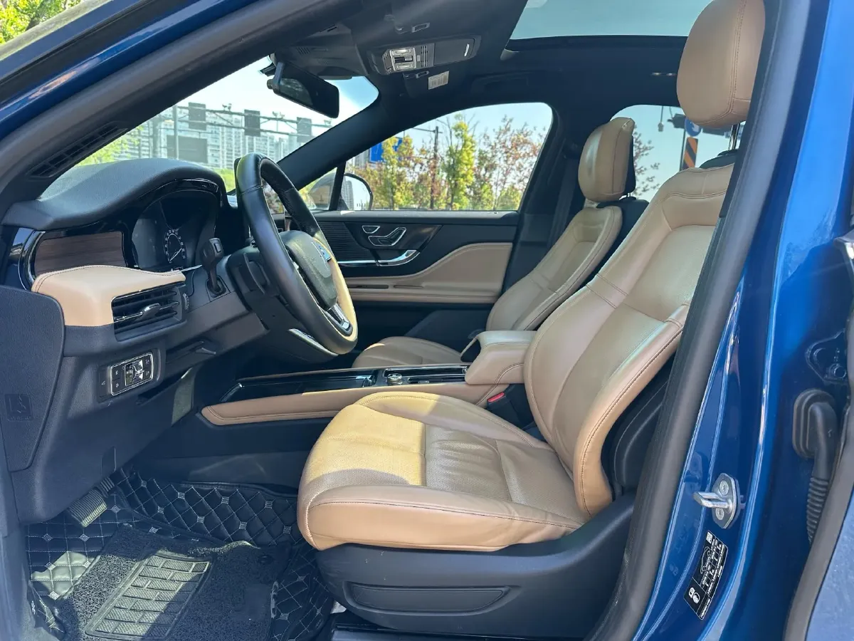 2021 Lincoln Corsair 2.0T 245HP L4 8AT,autocango,china used car exporter,china ev exporter,chinese used car exporter,chinese used ev exporter