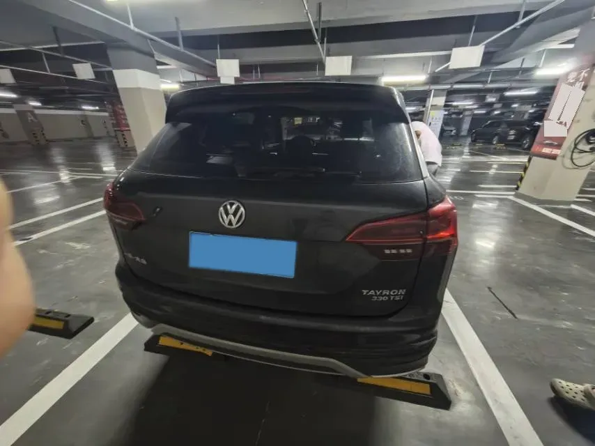2019 Jeep Cherokee 2.0T 234HP L4 9AT,autocango,china used car exporter,china ev exporter,chinese used car exporter,chinese used ev exporter