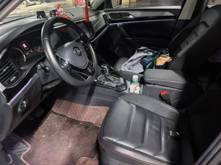 2019 Jeep Cherokee 2.0T 234HP L4 9AT,autocango,china used car exporter,china ev exporter,chinese used car exporter,chinese used ev exporter